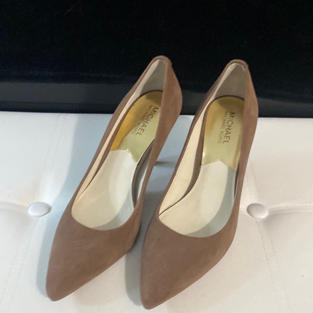 Michael Kors stilettos super classy never used no box or dust bags… a must have